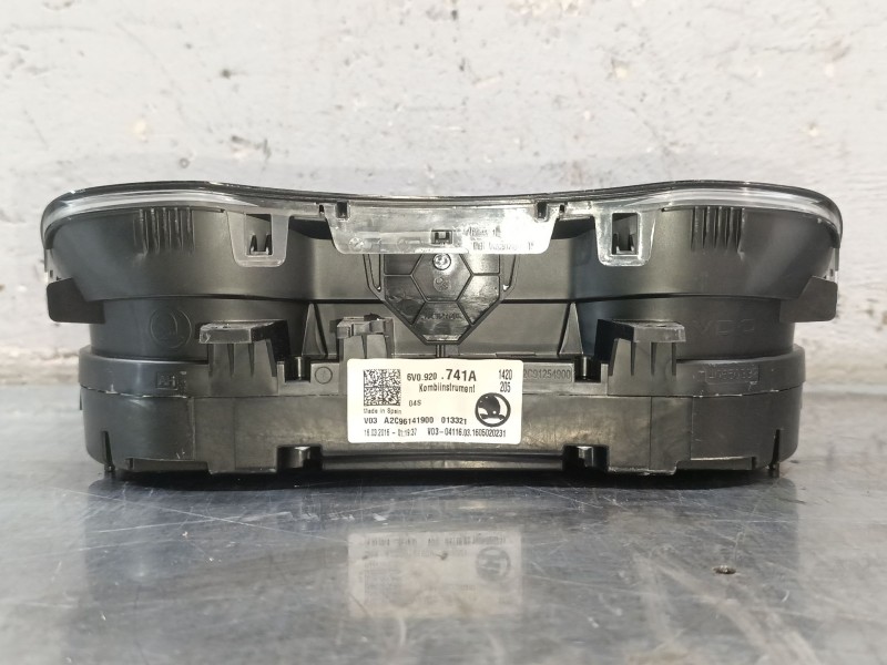 Recambio de cuadro instrumentos para skoda fabia iii (nj3) 1.4 tdi referencia OEM IAM A2C96141900  