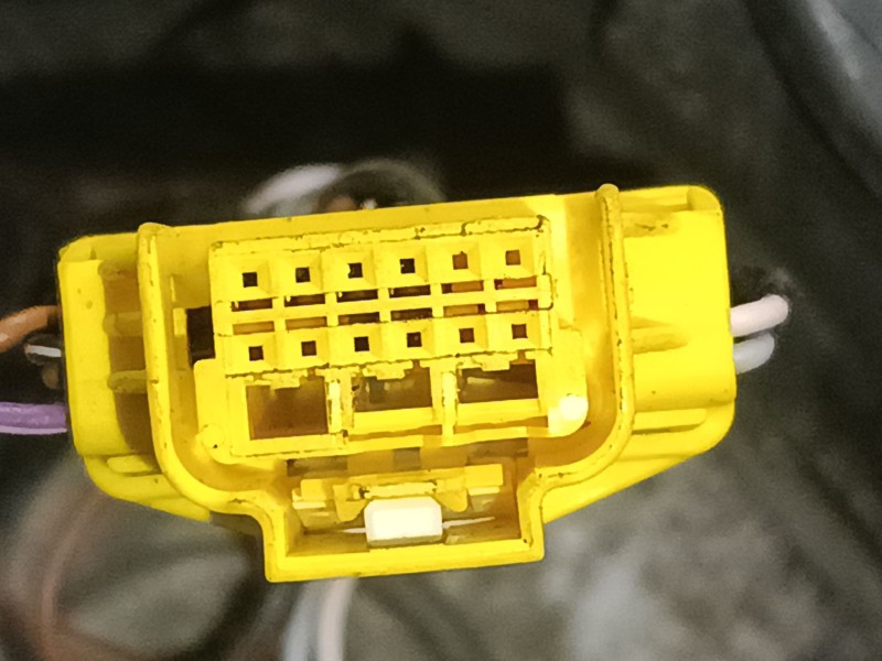 Recambio de volante para skoda fabia iii (nj3) 1.4 tdi referencia OEM IAM 3076472  