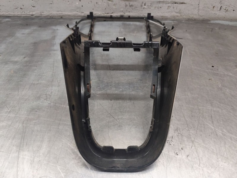 Recambio de consola central para opel astra j lim. excellence referencia OEM IAM   