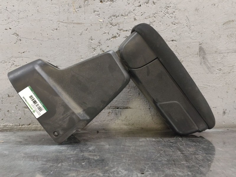 Recambio de apoyabrazos central para renault clio iv (bh_) 0.9 tce 90 referencia OEM IAM   