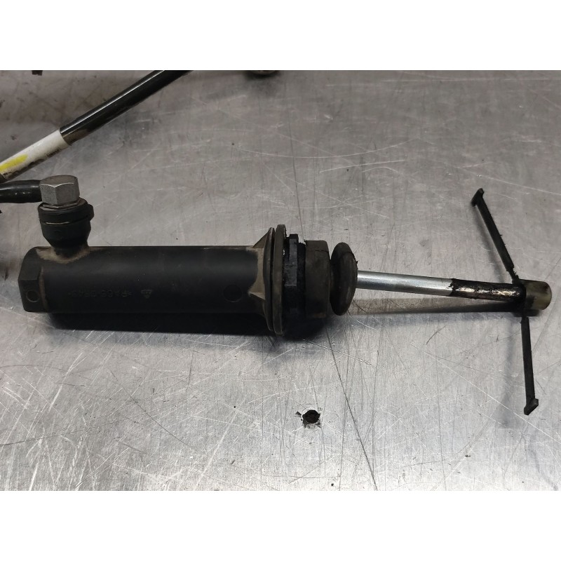 Recambio de bomba embrague para iveco daily config. paquetería cabina simple 35s... batalla 3750 referencia OEM IAM   