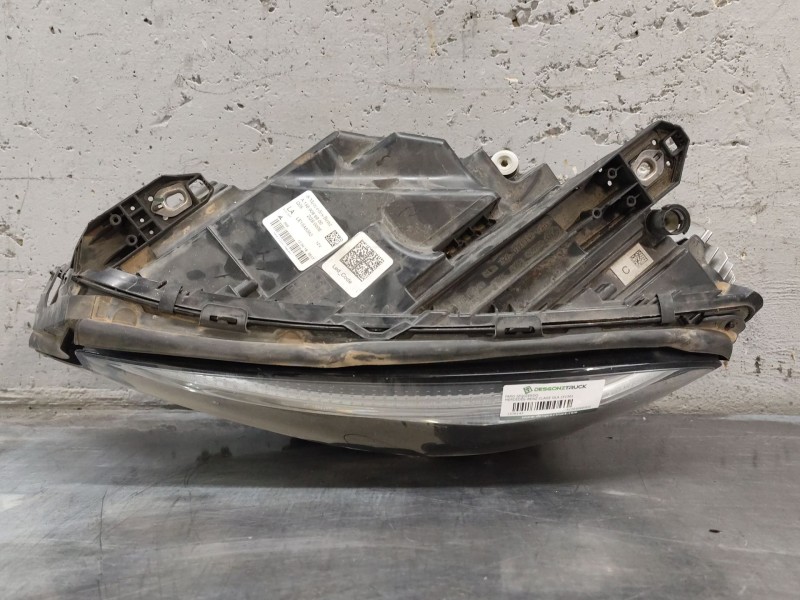 Recambio de faro izquierdo para mercedes-benz clase gla (x156) gla 200 (156.943) referencia OEM IAM A1569066900  