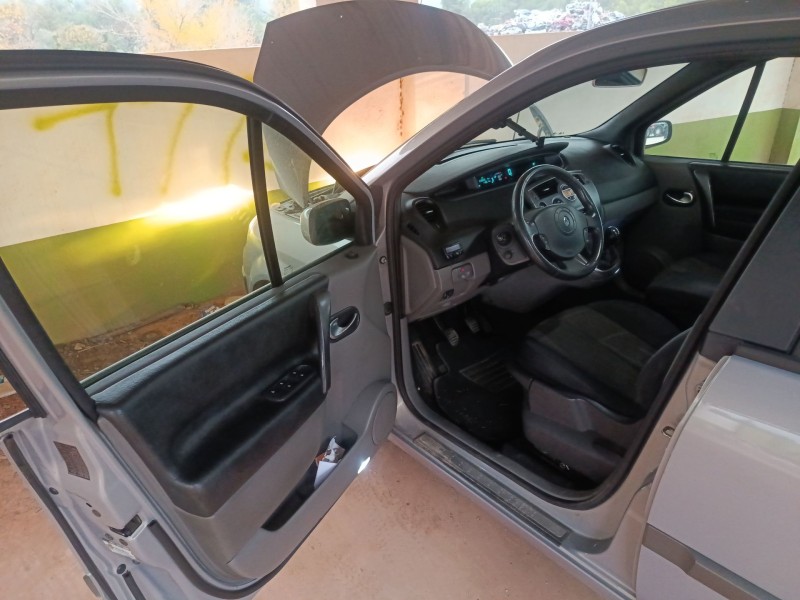 renault scenic ii del año 2005