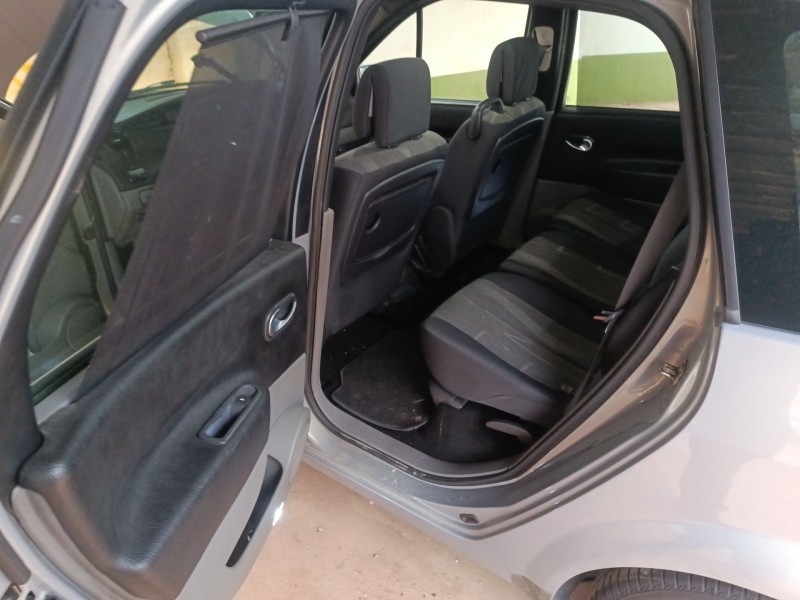 renault scenic ii del año 2005