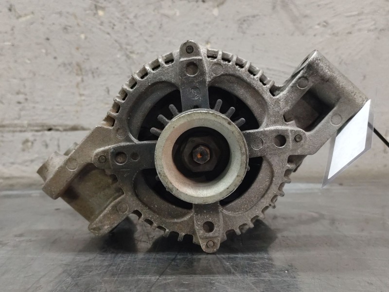 Recambio de alternador para ford c-max (cb3) ghia referencia OEM IAM 1042103532  