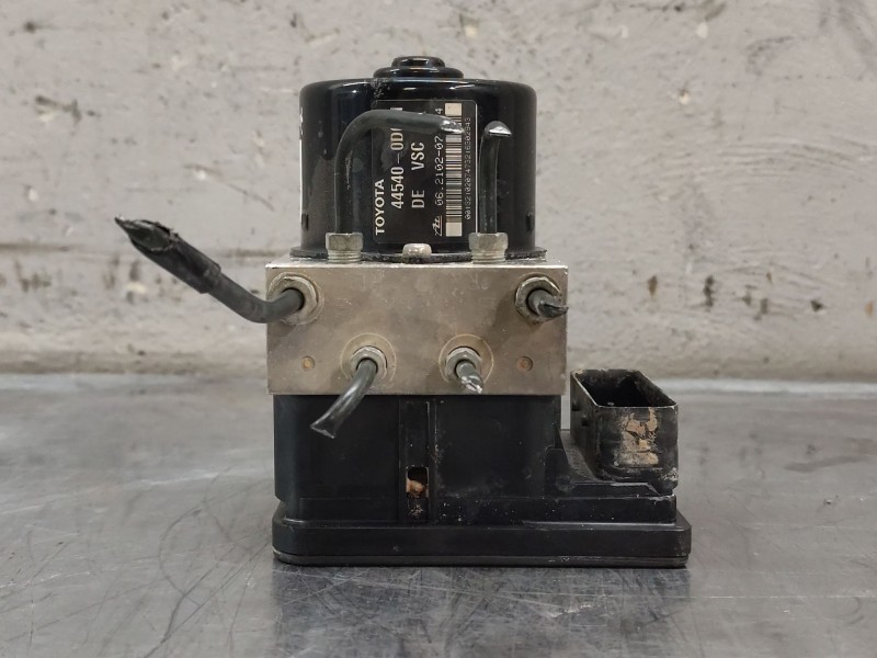 Recambio de abs para toyota yaris (_p13_) 1.4 d (nlp130_) referencia OEM IAM 445400D011  