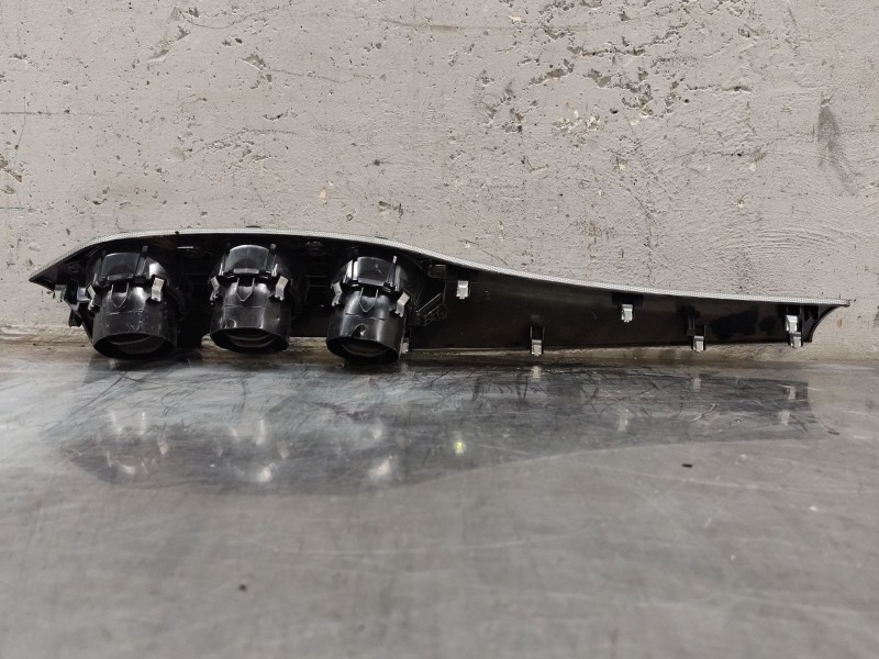 Recambio de consola central para mercedes-benz clase gla (x156) gla 200 (156.943) referencia OEM IAM   