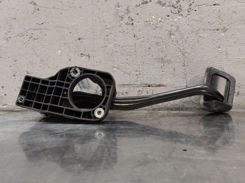 Recambio de pedal freno para mercedes-benz clase gla (x156) gla 200 (156.943) referencia OEM IAM A2462900019  