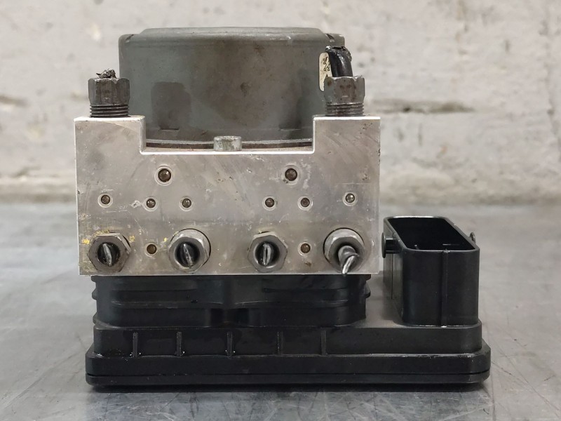 Recambio de abs para citroën c3 attraction referencia OEM IAM 9810293180  