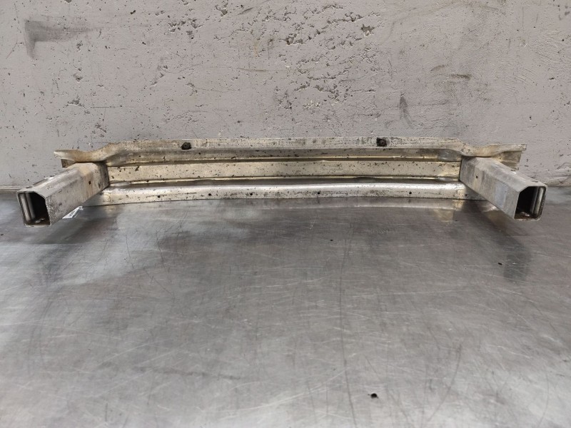 Recambio de refuerzo paragolpes trasero para audi a4 berlina (8e) 1.9 tdi referencia OEM IAM   