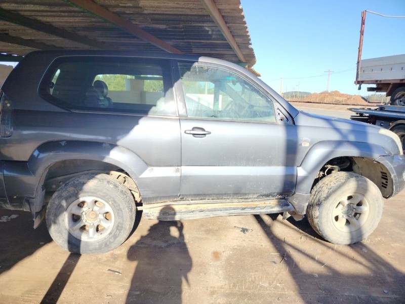 toyota land cruiser prado (_j12_) del año 2005