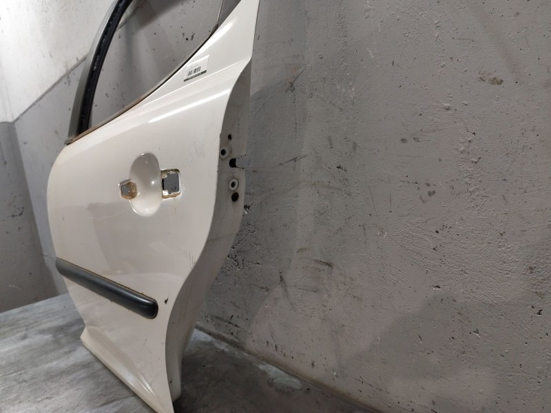 Recambio de puerta trasera izquierda para peugeot 207 sw confort referencia OEM IAM   