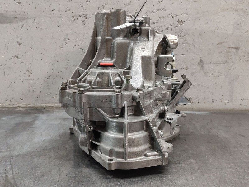 Recambio de caja cambios para nissan x-trail ii (t31) 2.0 dci 4x4 referencia OEM IAM 32010JG76E  