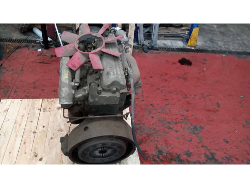 Recambio de despiece motor para nissan trucks l35.09 ... referencia OEM IAM B440 CROSS FLOW 