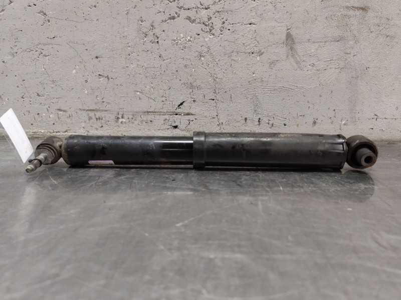 Recambio de amortiguador trasero derecho para nissan qashqai ii (j11, j11_) 1.5 dci referencia OEM IAM   