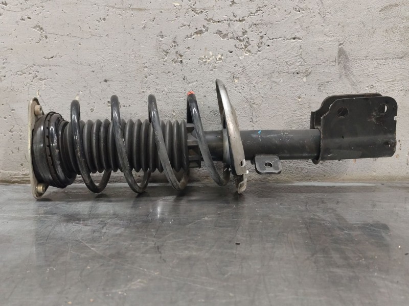 Recambio de amortiguador delantero derecho para peugeot 308 active referencia OEM IAM   