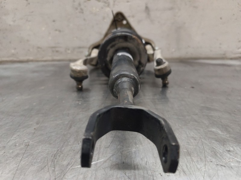 Recambio de amortiguador delantero izquierdo para volkswagen passat berlina (3b2) comfortline referencia OEM IAM   