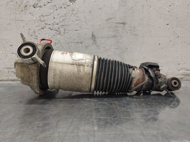 Recambio de amortiguador trasero izquierdo para volkswagen touareg (7l6) tdi v10 referencia OEM IAM 7L6512021AG  