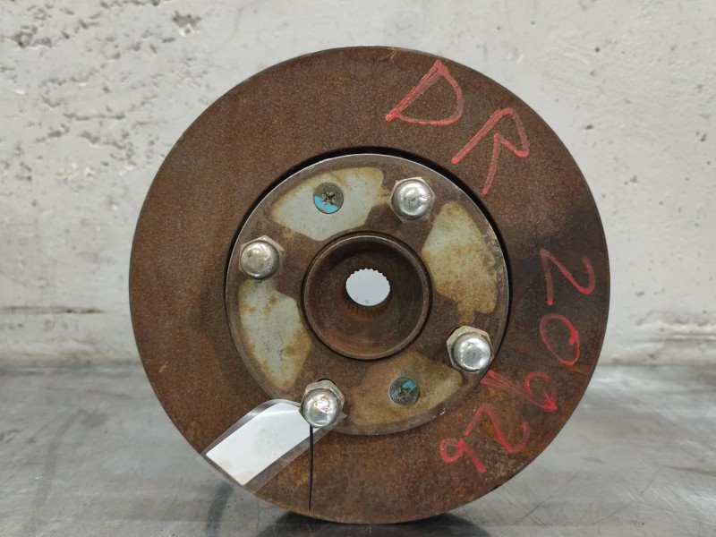 Recambio de mangueta delantera derecha para kia carens 2.0 crdi ex monovolumen referencia OEM IAM   