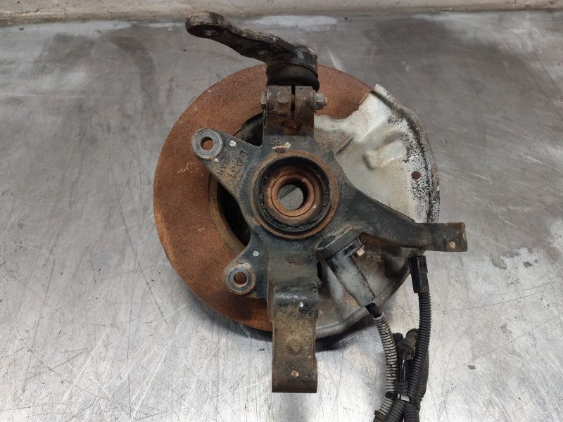 Recambio de mangueta delantera izquierda para kia carens 2.0 crdi ex monovolumen referencia OEM IAM   