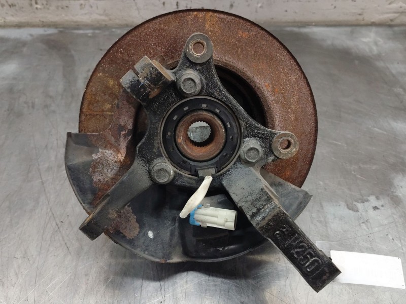 Recambio de mangueta delantera derecha para chevrolet epica lt referencia OEM IAM   