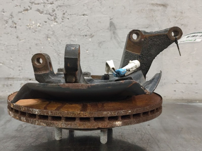 Recambio de mangueta delantera derecha para chevrolet epica lt referencia OEM IAM   