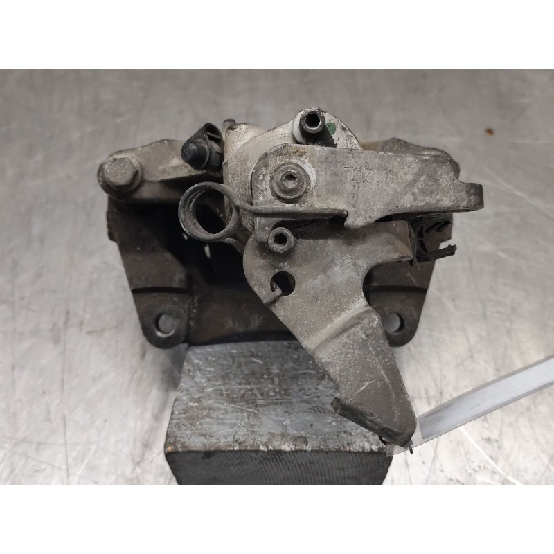 Recambio de pinza freno trasera izquierda para renault master ii phase 2 bus 2.5 diesel referencia OEM IAM   