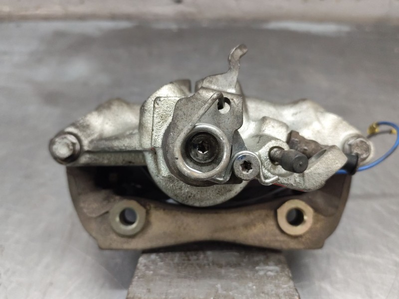 Recambio de pinza freno delantera derecha para citroën c5 ii (rc_) 2.0 hdi (rcrhrh) referencia OEM IAM   