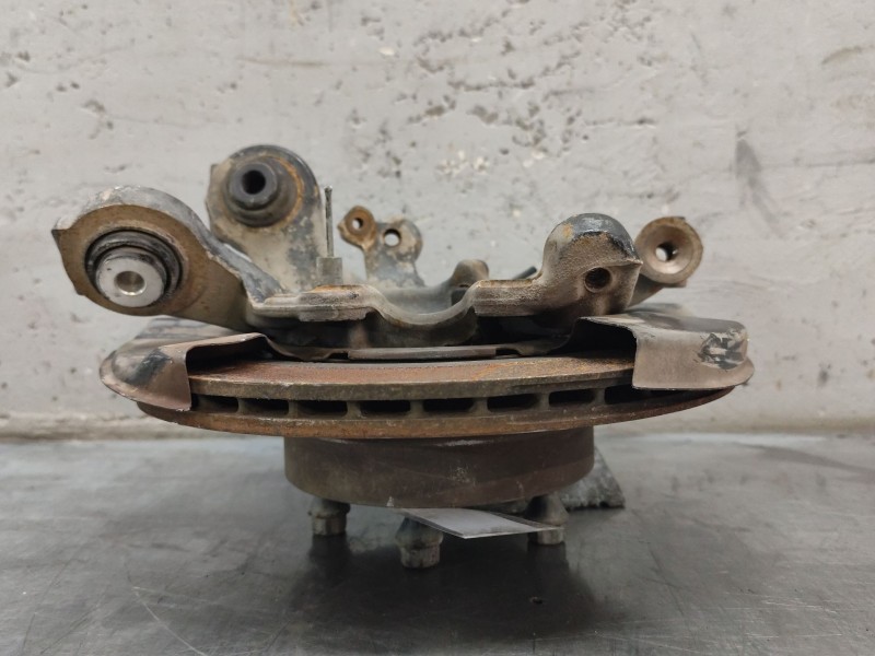 Recambio de mangueta trasera izquierda para bmw serie 1 berlina (e81/e87) 120d referencia OEM IAM   