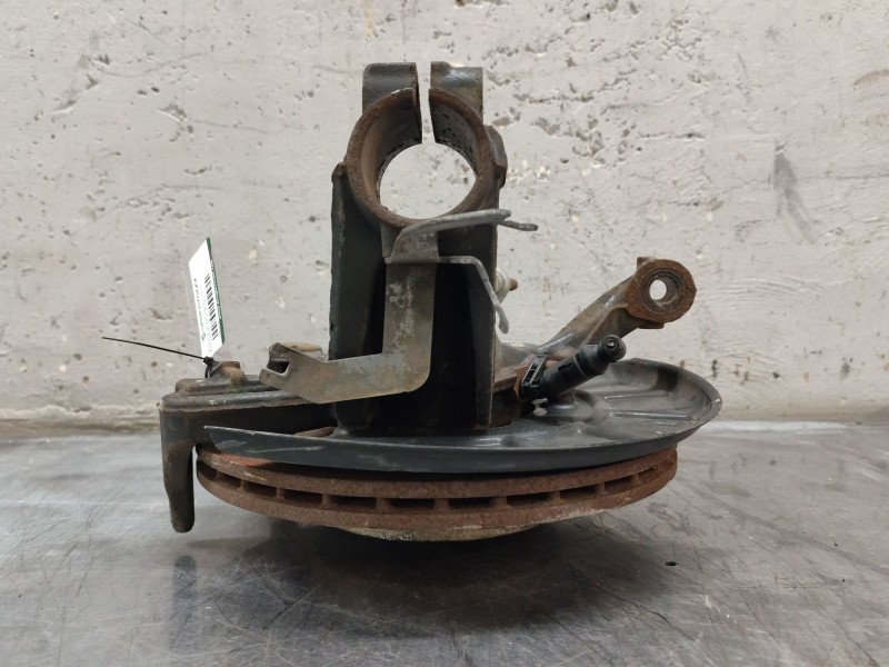 Recambio de mangueta delantera izquierda para volkswagen golf vi (5k1) rabbit referencia OEM IAM   