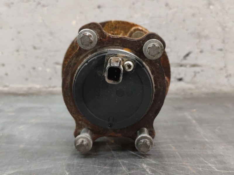 Recambio de mangueta trasera derecha para ford c-max 1.6 tdci cat referencia OEM IAM   