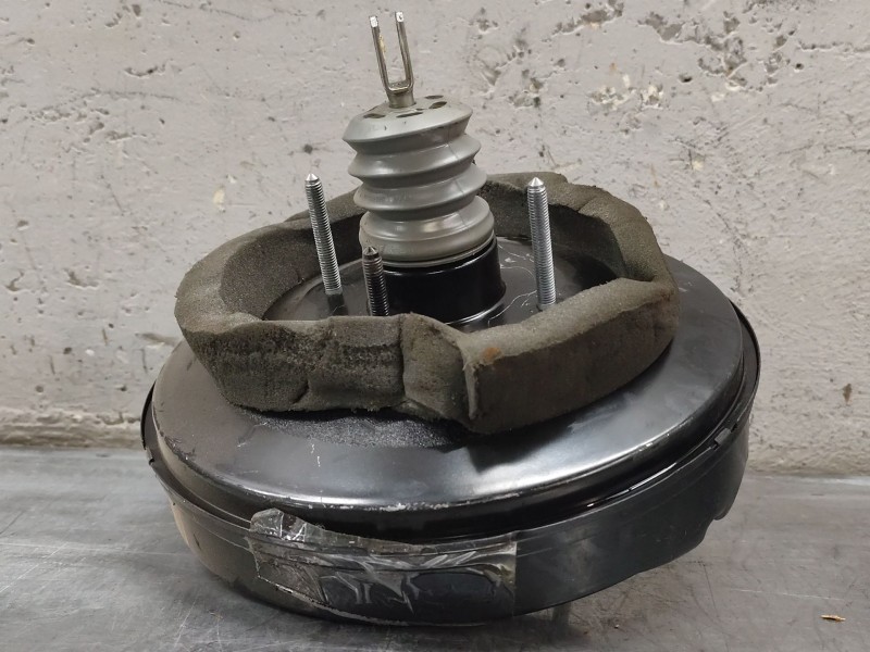 Recambio de servofreno para peugeot 5008 referencia OEM IAM 98084661800  