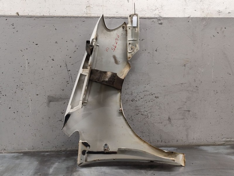 Recambio de aleta delantera izquierda para volkswagen caddy ka/kb (2k) 2.0 sdi referencia OEM IAM   