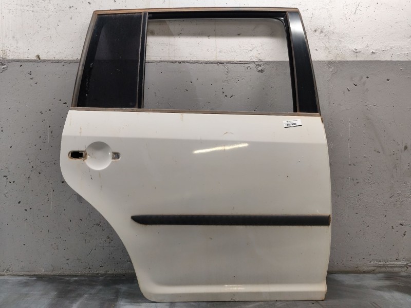 Recambio de puerta trasera derecha para volkswagen touran (1t3) 1.6 tdi referencia OEM IAM   