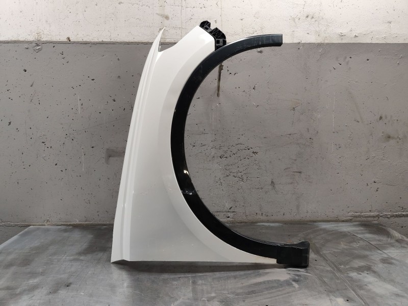 Recambio de aleta delantera derecha para audi q3 (f3b) 35 tdi quattro referencia OEM IAM 83A821022  