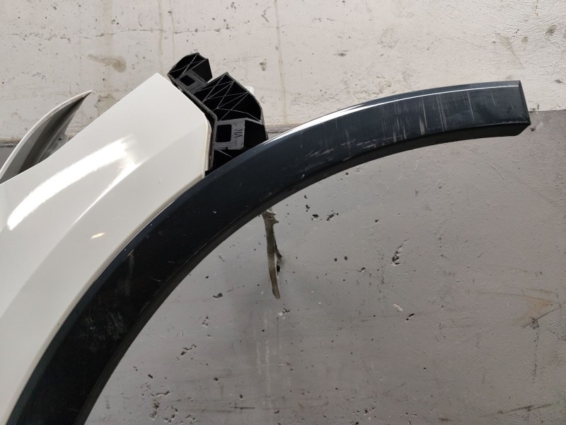 Recambio de aleta delantera derecha para audi q3 (f3b) 35 tdi quattro referencia OEM IAM 83A821022  