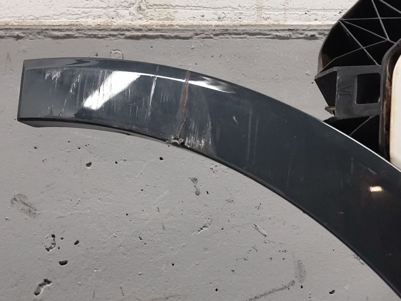 Recambio de aleta delantera izquierda para audi q3 (f3b) 35 tdi quattro referencia OEM IAM 83A821021  