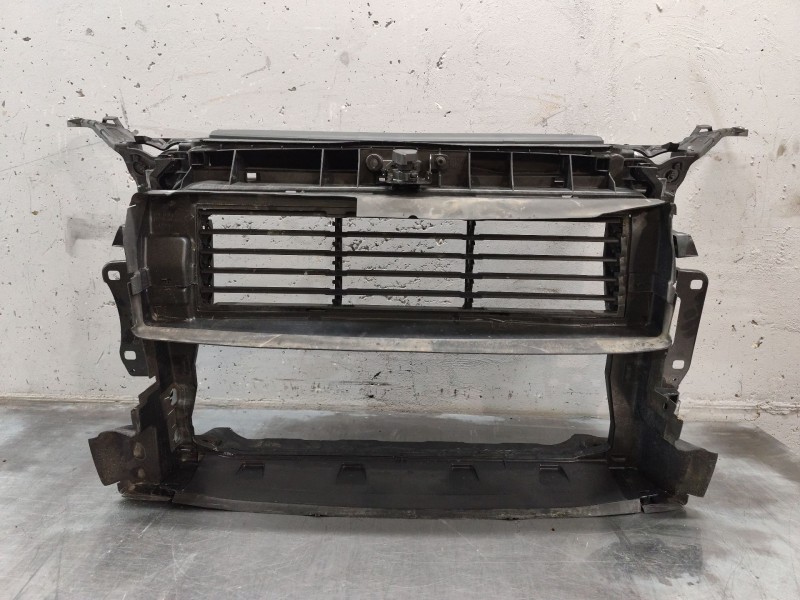 Recambio de panel frontal para audi q3 (f3b) 35 tdi quattro referencia OEM IAM   