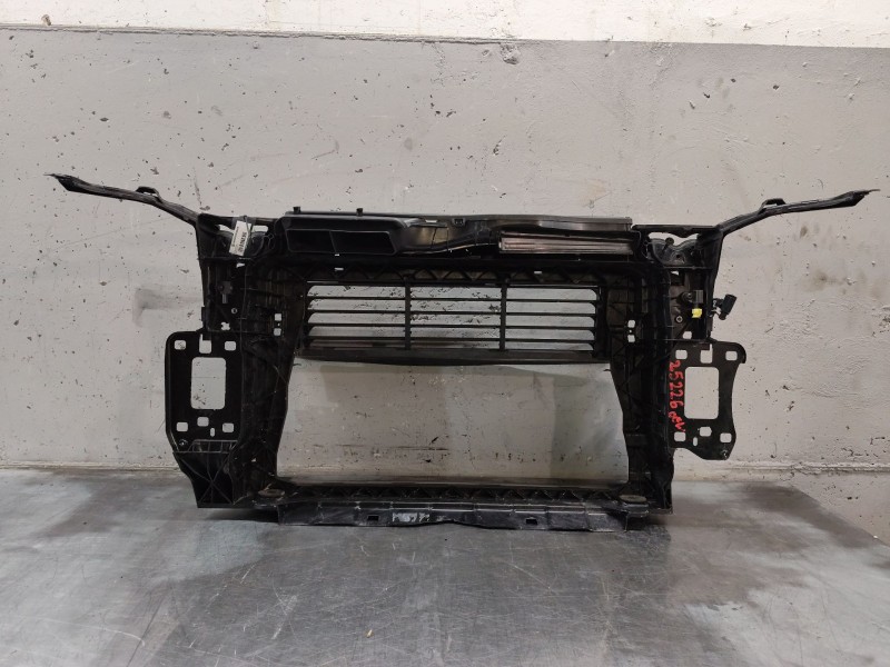 Recambio de panel frontal para audi q3 (f3b) 35 tdi quattro referencia OEM IAM   