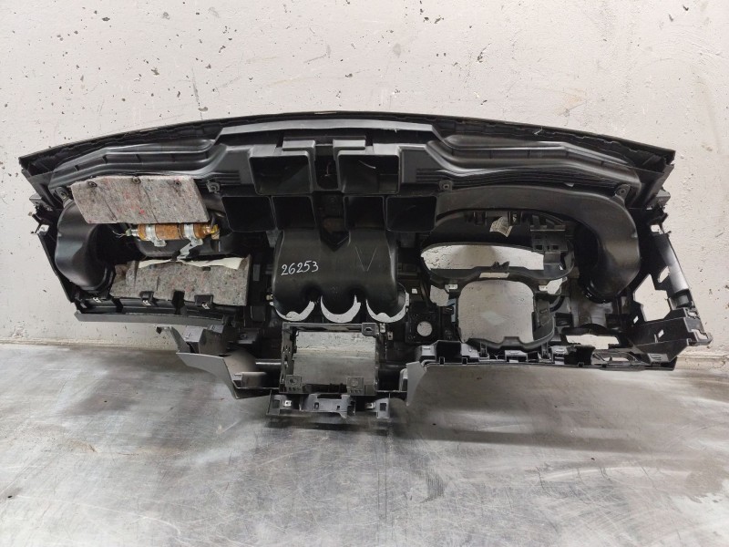 Recambio de salpicadero para mercedes-benz clase gla (x156) gla 200 (156.943) referencia OEM IAM   