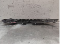 Recambio de rejilla delantera para iveco daily vi furgoneta 33s12, 35s12, 35c12 referencia OEM IAM    2