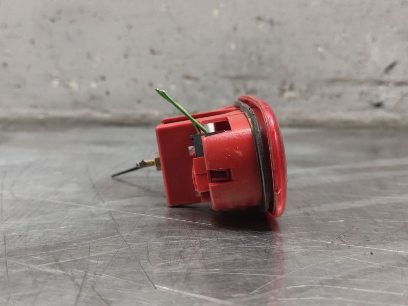 Recambio de luz central de freno para fiat scudo furgoneta (220_) 1.9 d referencia OEM IAM 7700352940  