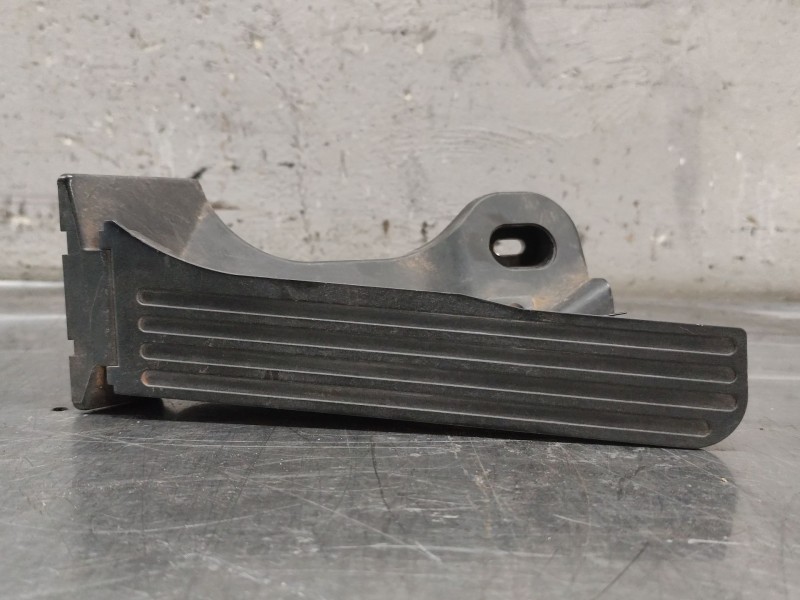 Recambio de pedal acelerador para volkswagen touran (1t3) 1.6 tdi referencia OEM IAM 1t1721503m  