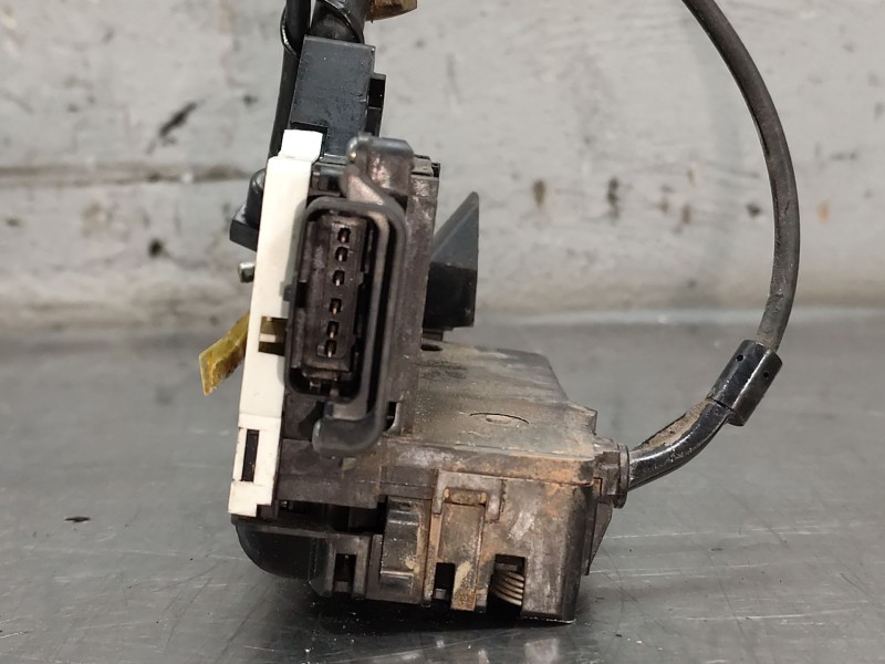 Recambio de cerradura puerta delantera izquierda para peugeot 207 sw confort referencia OEM IAM   