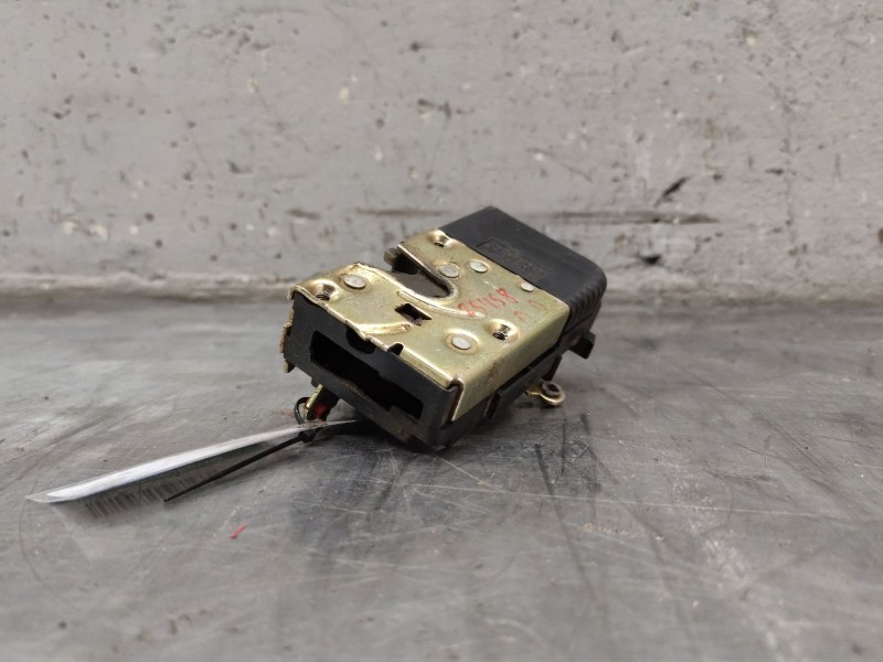 Recambio de cerradura puerta delantera izquierda para fiat scudo furgoneta (220_) 1.9 d referencia OEM IAM   