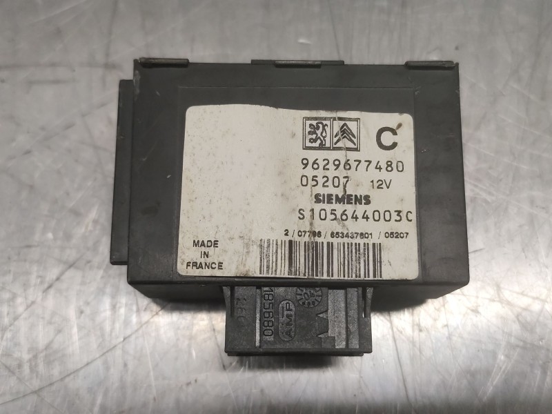 Recambio de centralita cierre para fiat scudo furgoneta (220_) 1.9 d referencia OEM IAM S105644003C  