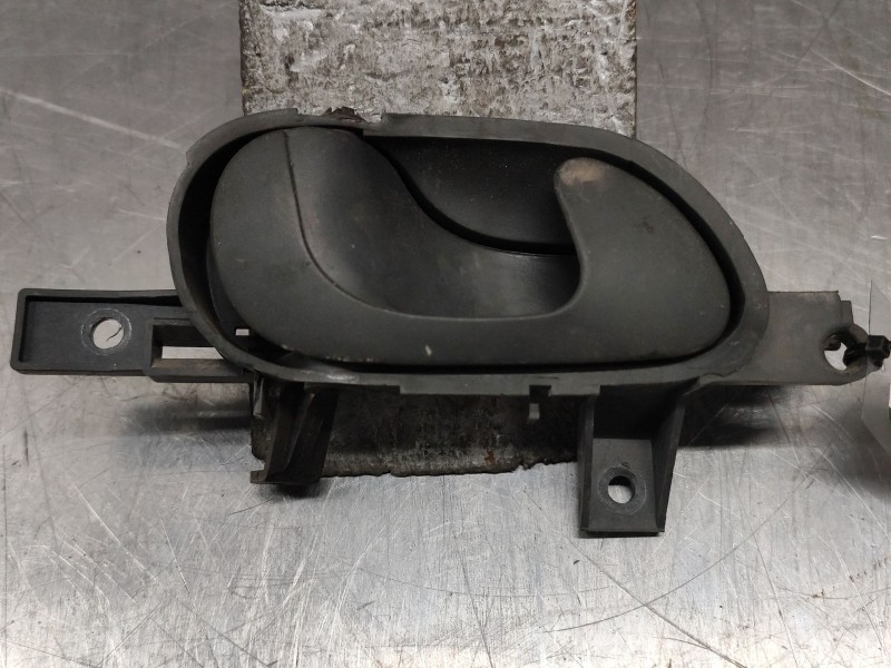 Recambio de maneta interior delantera izquierda para fiat scudo furgoneta (220_) 1.9 d referencia OEM IAM 1470971077  