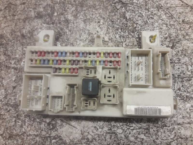 Recambio de caja reles / fusibles para ford focus c-max (cap) connection referencia OEM IAM 3M5T14014ACH 3M5T14A073BF 3M5T14A073