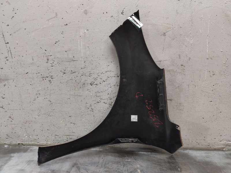 Recambio de aleta delantera derecha para peugeot 207 sw confort referencia OEM IAM   