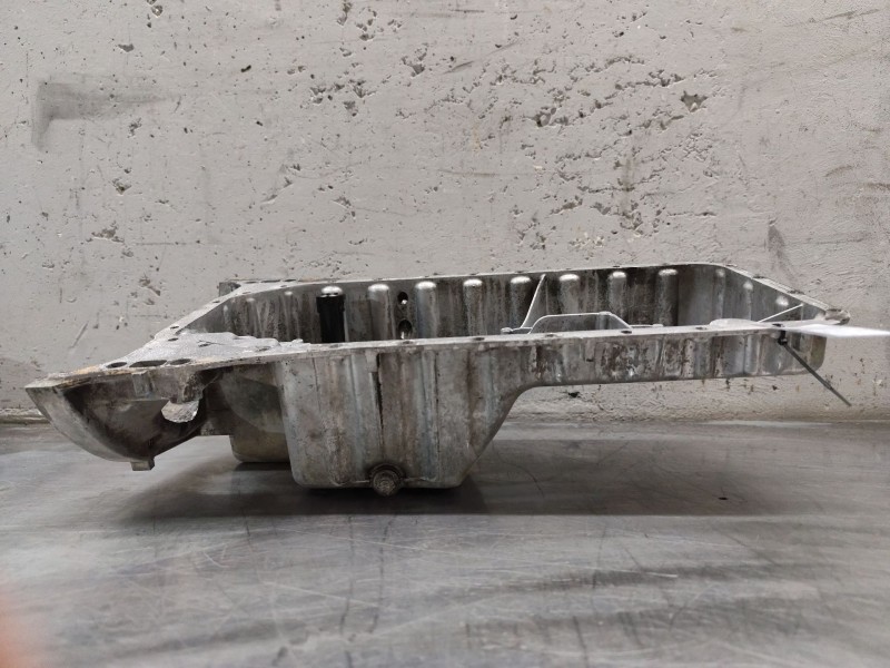 Recambio de carter para mercedes-benz clase c (w203) berlina 220 cdi (203.006) referencia OEM IAM R6110140602  